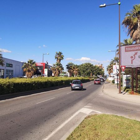 Studio A 15 Minutes Des Plages ラ・ヴァレット＝デュ＝バール エクステリア 写真